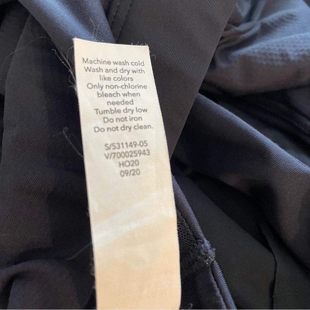 Athleta Tank Sports Bra 2-In-1 Ultimate Support Top Navy blue Medium - Picture 7 of 8